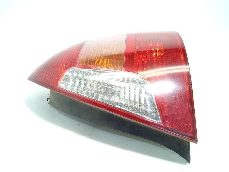 Recambio de piloto trasero derecho para hyundai accent (mc) gl crdi referencia OEM IAM 924021E088  