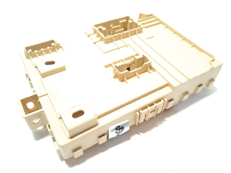 Recambio de caja reles / fusibles para kia xceed edrive phev referencia OEM IAM 91950CR030  