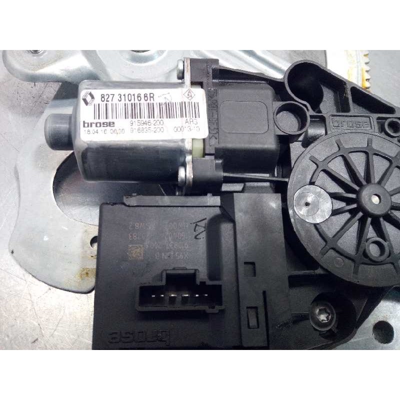 Recambio de elevalunas trasero izquierdo para renault scenic iii grand bose edition referencia OEM IAM 827210005R  827310166R