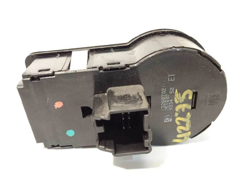 Recambio de mando luces para opel astra j lim. 1.7 16v cdti referencia OEM IAM 13268702  