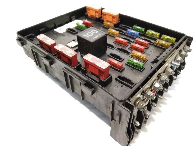 Recambio de caja reles / fusibles para volkswagen passat berlina (3c2) advance referencia OEM IAM 3C0937125  