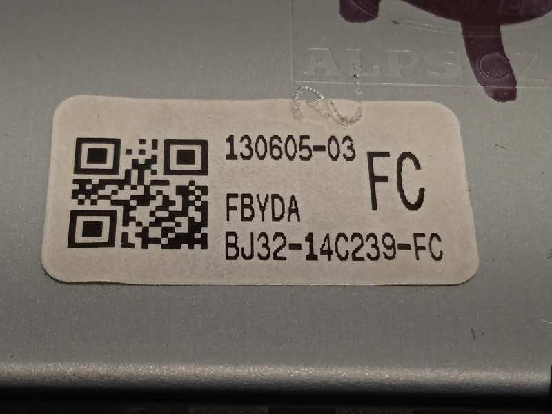 Recambio de mando climatizador para land rover evoque prestige referencia OEM IAM BJ3214C239FC  LR028196