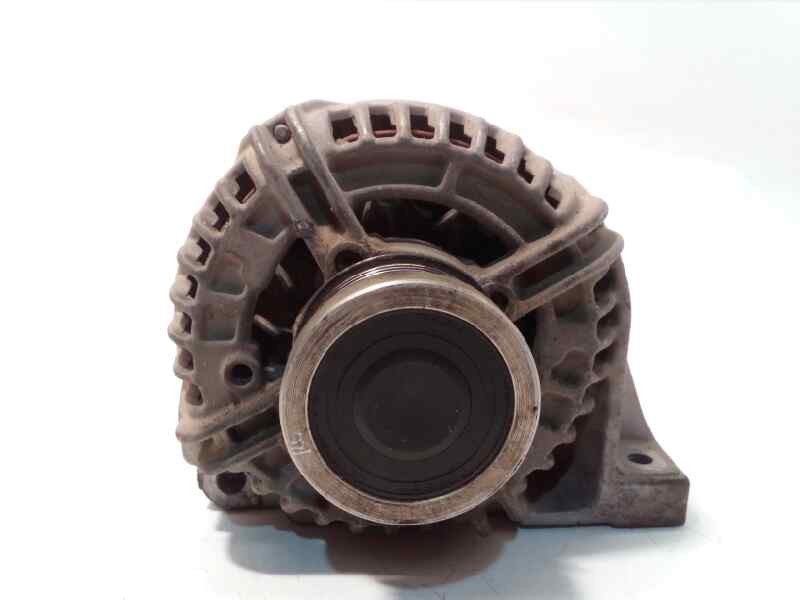Recambio de alternador para volvo xc70 2.4 diesel cat referencia OEM IAM 30650263  