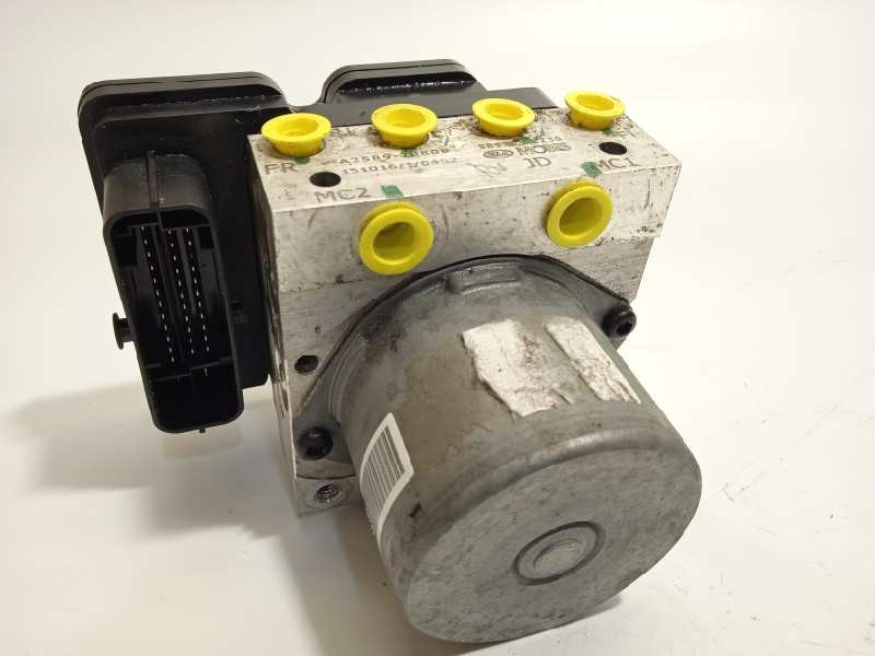 Recambio de abs para kia cee´d 1.4 crdi cat referencia OEM IAM 58920A2230 6158945200 A258920800
