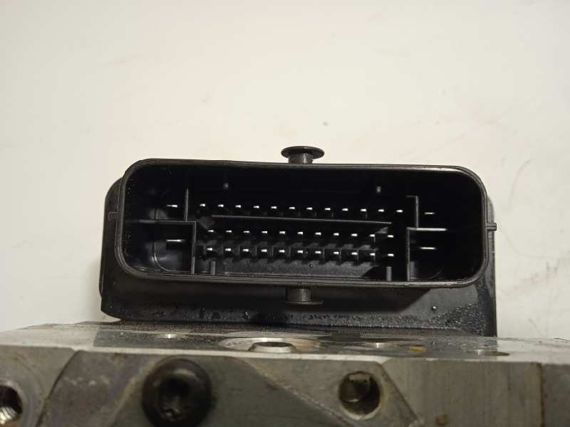 Recambio de abs para kia cee´d 1.4 crdi cat referencia OEM IAM 58920A2230 6158945200 A258920800