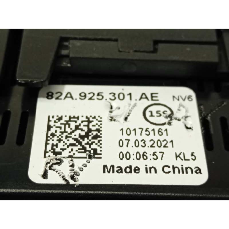 Recambio de mando multifuncion para audi a1 citycarver (gbh) 30 tfsi black line referencia OEM IAM 82A925301AE  