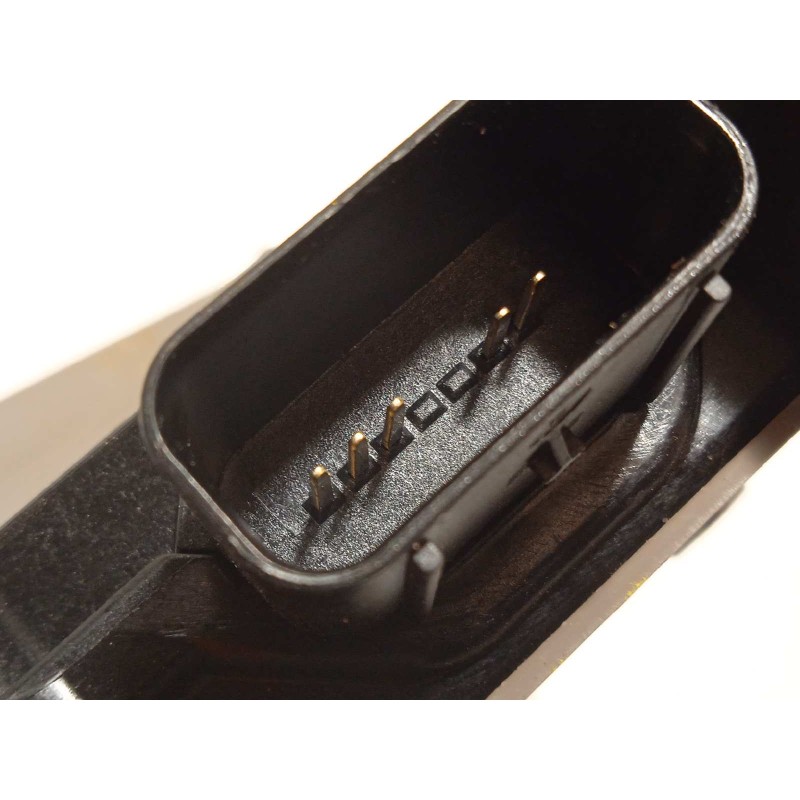 Recambio de cerradura puerta trasera derecha para kia xceed edrive phev referencia OEM IAM 81420J7300  