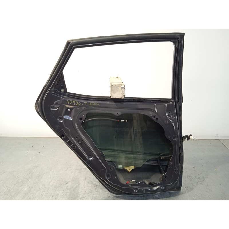Recambio de puerta trasera izquierda para kia cee´d 1.4 crdi cat referencia OEM IAM 77003A2000  