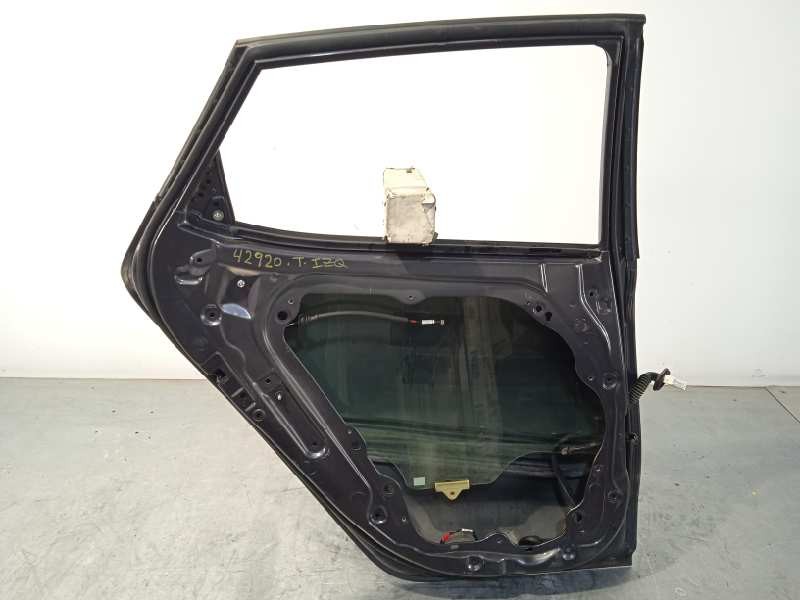 Recambio de puerta trasera izquierda para kia cee´d 1.4 crdi cat referencia OEM IAM 77003A2000  