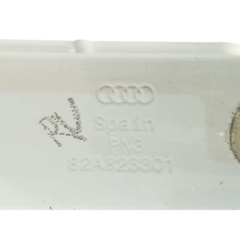 Recambio de bisagra para audi a1 citycarver (gbh) 30 tfsi black line referencia OEM IAM 82A823302  