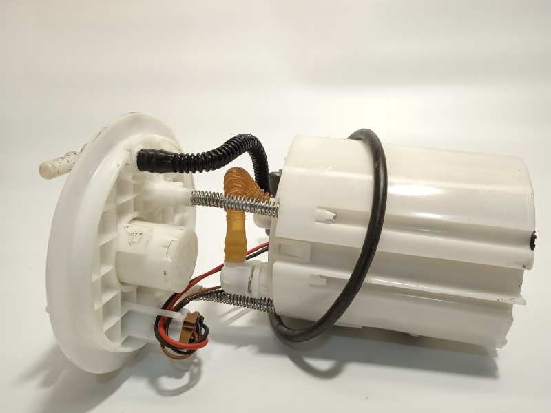 Recambio de bomba combustible para kia rio basic referencia OEM IAM 311101R200  