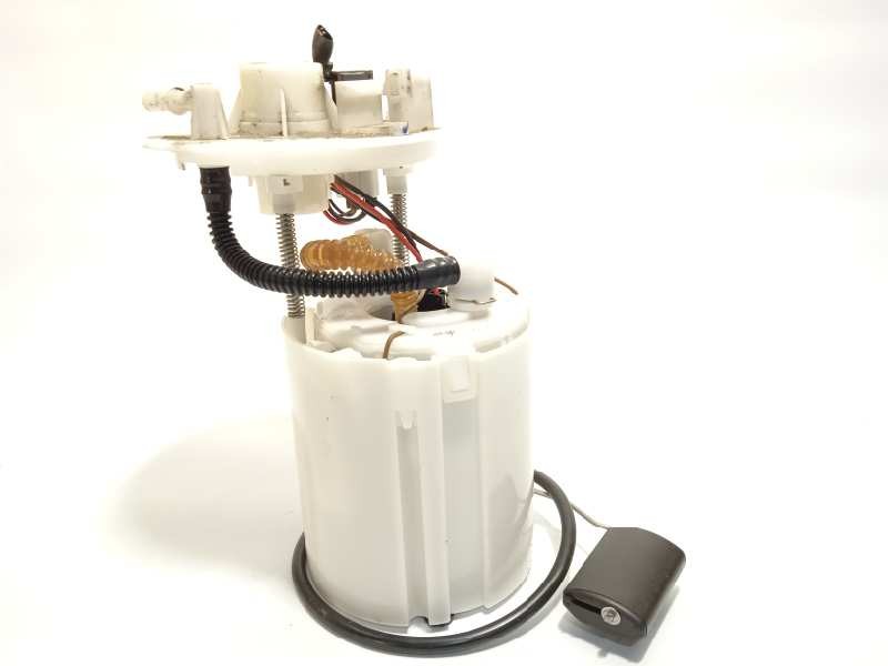 Recambio de bomba combustible para kia rio basic referencia OEM IAM 311101R200  