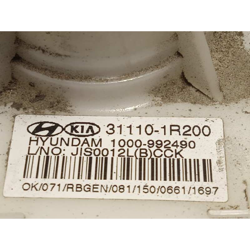 Recambio de bomba combustible para kia rio basic referencia OEM IAM 311101R200  