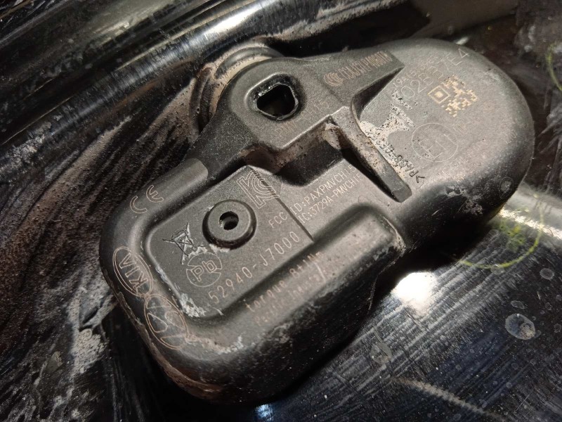 Recambio de llanta para kia xceed edrive phev referencia OEM IAM 52910CR200  