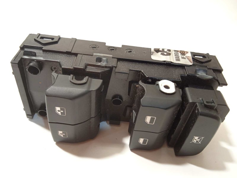 Recambio de mando elevalunas delantero izquierdo para kia xceed edrive phev referencia OEM IAM 93570J7100  93570J7100WK