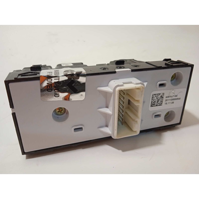 Recambio de mando elevalunas delantero izquierdo para kia xceed edrive phev referencia OEM IAM 93570J7100  93570J7100WK