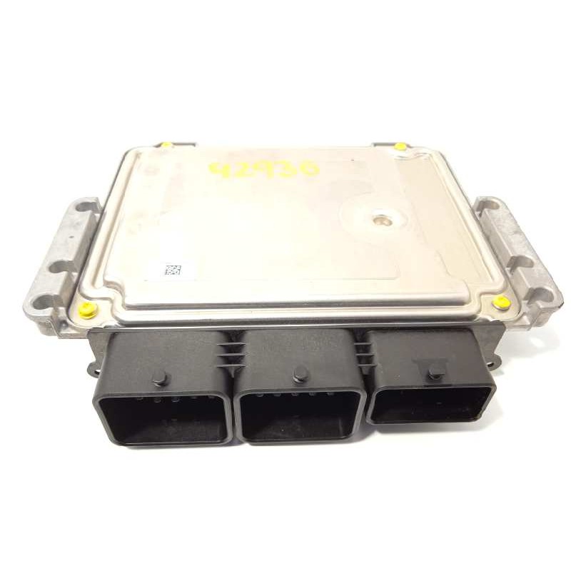 Recambio de centralita motor uce para citroën c4 lim. seduction referencia OEM IAM 9677031180 9666729580 0281017862