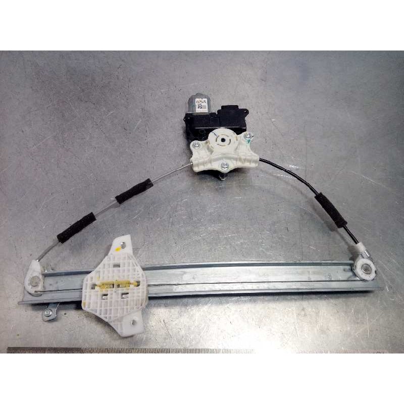 Recambio de elevalunas delantero izquierdo para hyundai i20 active 1.0 tgdi cat referencia OEM IAM 82450C8010  82403C7010