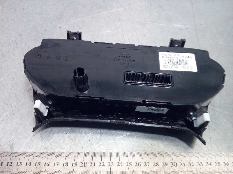 Recambio de mando climatizador para hyundai i20 active 1.0 tgdi cat referencia OEM IAM 97250C8450  97250C8450RDR