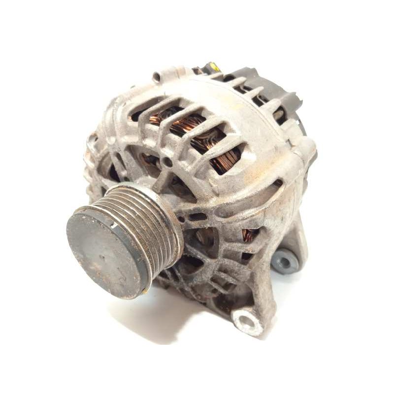 Recambio de alternador para peugeot 308 1.2 12v e-thp referencia OEM IAM 9818677980 2713135A TG12C261