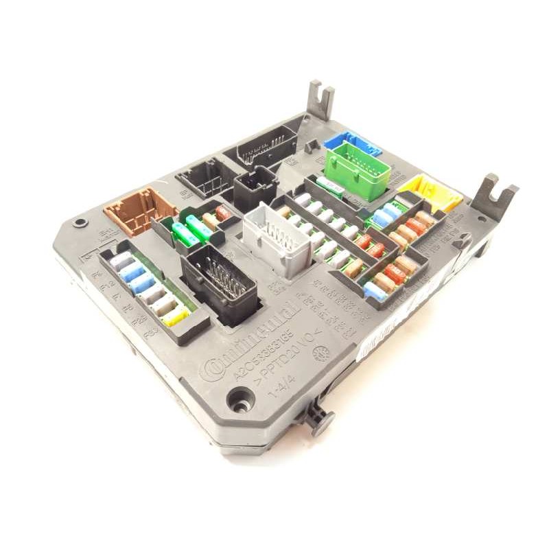 Recambio de caja reles / fusibles para peugeot 308 1.2 12v e-thp referencia OEM IAM 9806687880  