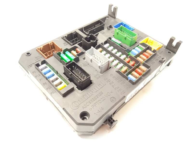 Recambio de caja reles / fusibles para peugeot 308 1.2 12v e-thp referencia OEM IAM 9806687880  
