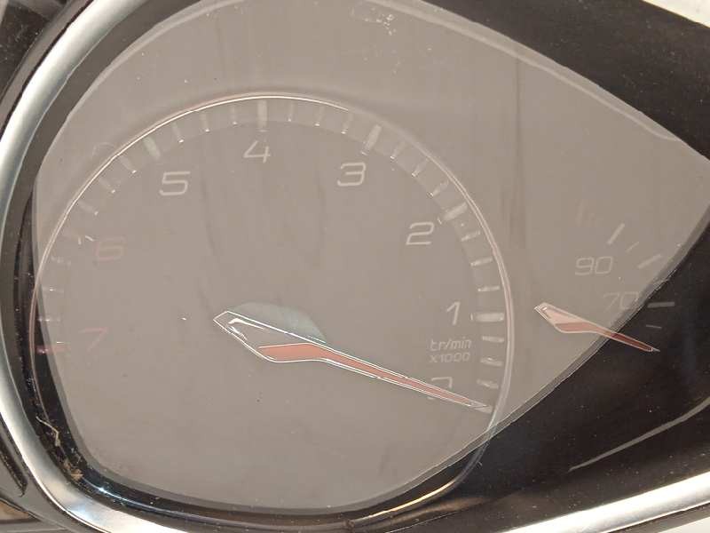 Recambio de cuadro instrumentos para peugeot 308 1.2 12v e-thp referencia OEM IAM 9809838680  