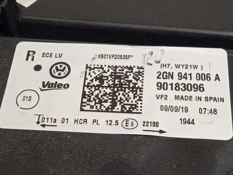 Recambio de faro derecho para volkswagen polo 1.0 tsi referencia OEM IAM 2GN941006A  90183096