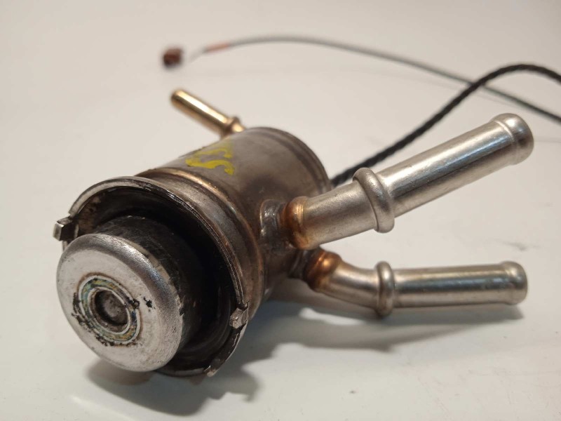 Recambio de inyector para volkswagen t6.1 caravelle (sh) 2.0 tdi referencia OEM IAM 7LA131113B  