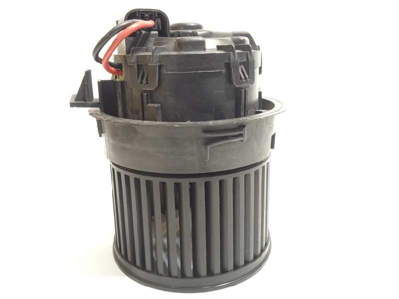 Recambio de motor calefaccion para peugeot 208 access referencia OEM IAM T1013140A  1608182080