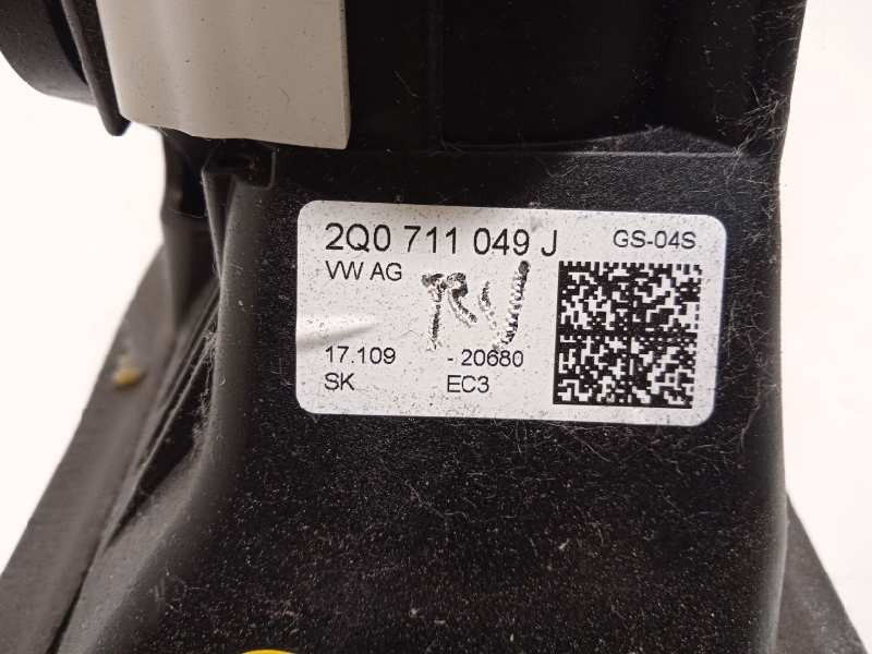 Recambio de palanca cambio para volkswagen polo 1.0 tsi referencia OEM IAM 2Q0711049J 2Q0711266A 2Q0711265A