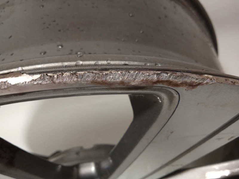 Recambio de llanta para citroën c4 lim. shine referencia OEM IAM 9673707777  96737077ZV