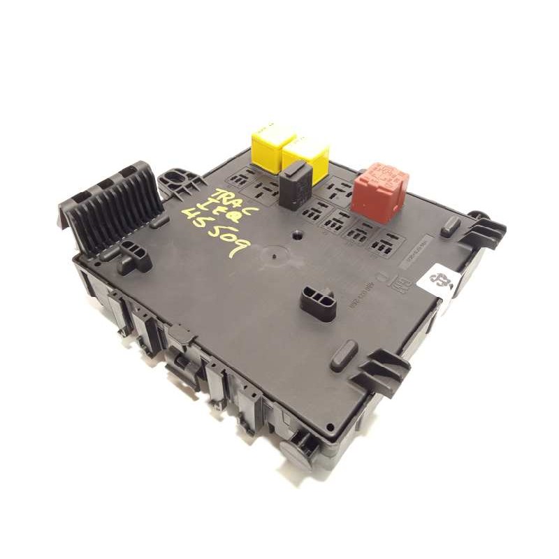 Recambio de caja reles / fusibles para cadillac bls 1.9 d pdf referencia OEM IAM 12766739  519160105