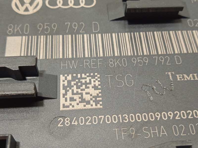 Recambio de centralita confort para audi a5 coupe (8t) 2.7 tdi referencia OEM IAM 8T0959792D  