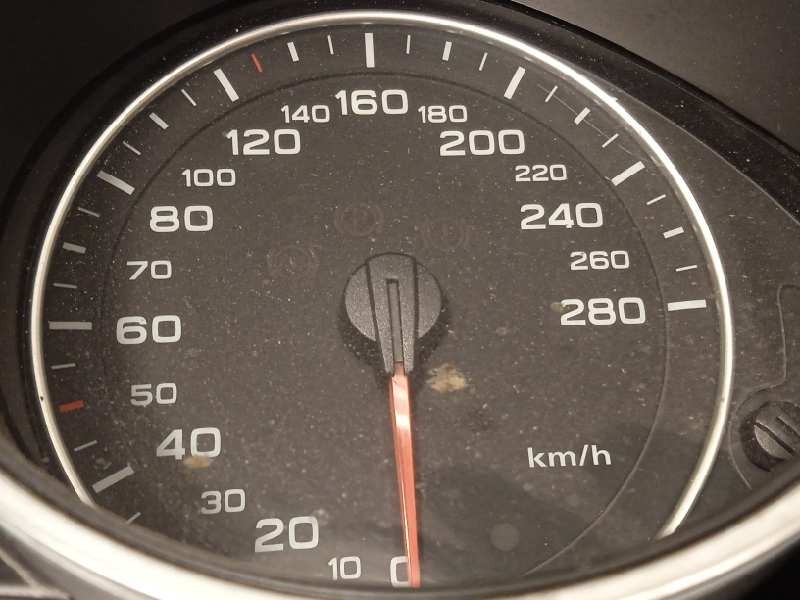 Recambio de cuadro instrumentos para audi a5 coupe (8t) 2.7 tdi referencia OEM IAM 8T0920931A  