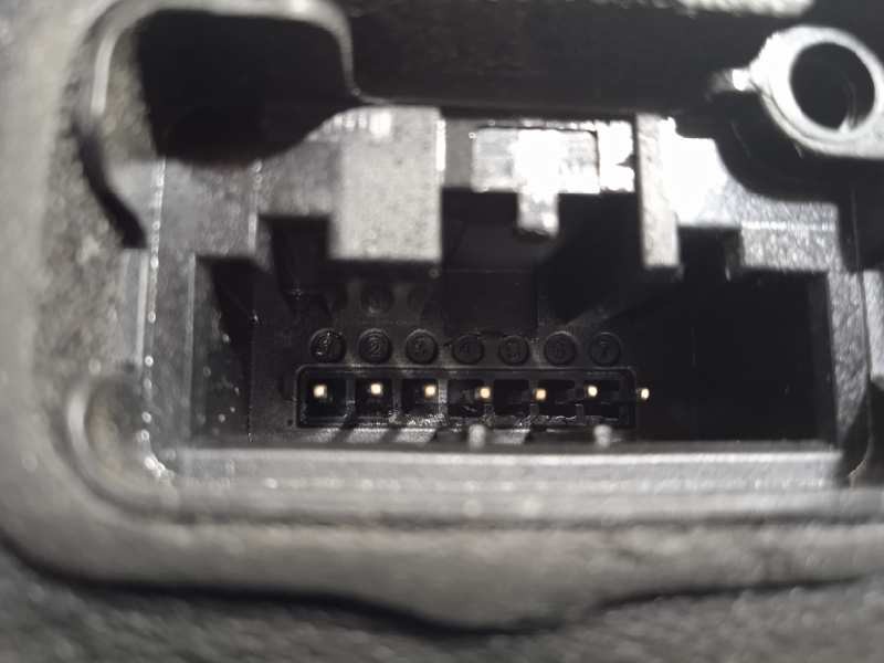 Recambio de cerradura puerta trasera derecha para seat toledo (kg3) reference referencia OEM IAM 5E0839016  