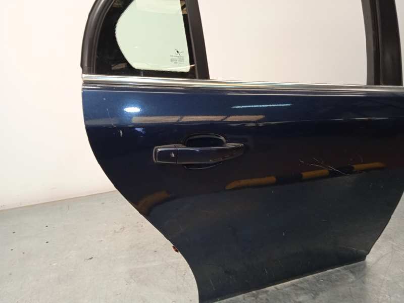 Recambio de puerta trasera derecha para cadillac bls 1.9 d pdf referencia OEM IAM 12768504  