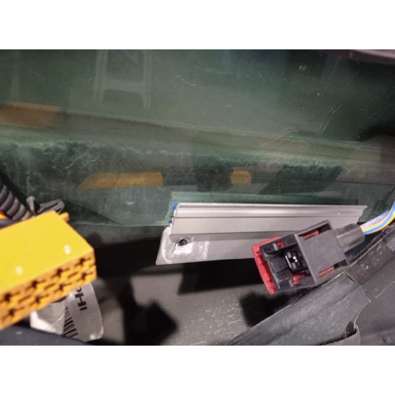 Recambio de puerta trasera izquierda para cadillac bls 1.9 d pdf referencia OEM IAM 12768505  