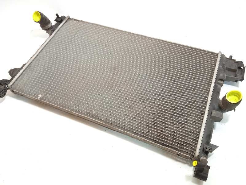 Recambio de radiador agua para cadillac bls 1.9 d pdf referencia OEM IAM 879738E  13135477