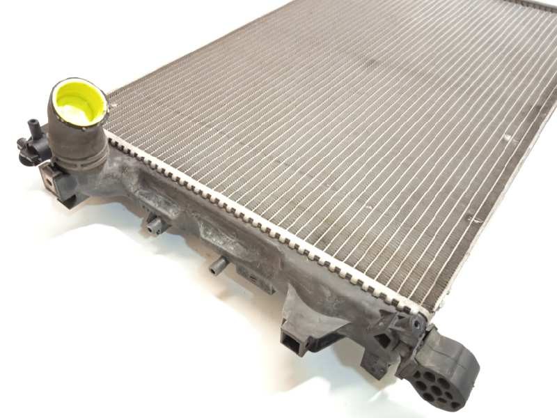 Recambio de radiador agua para cadillac bls 1.9 d pdf referencia OEM IAM 879738E  13135477