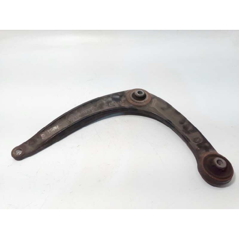 Recambio de brazo suspension inferior delantero izquierdo para citroën c4 lim. feel edition referencia OEM IAM 3520V2  