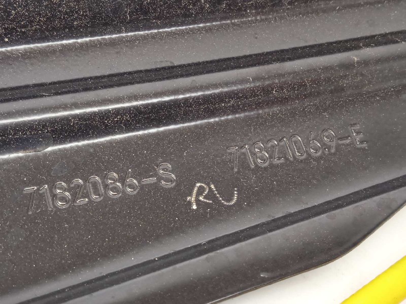 Recambio de elevalunas delantero derecho para bmw serie 7 (f01/f02) 740i referencia OEM IAM 7182106  7046032