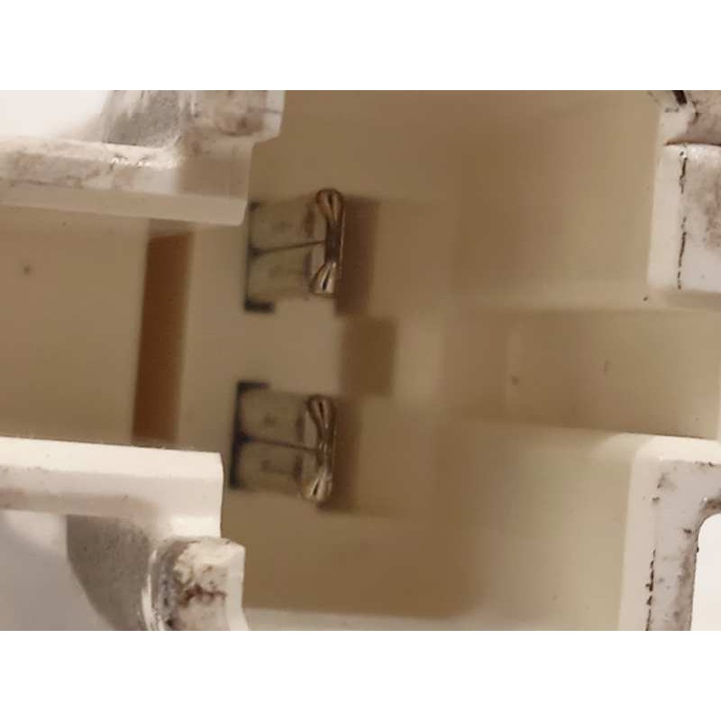 Recambio de elevalunas trasero derecho para lexus is200 (gxe10) básico referencia OEM IAM 8571053040  2621000191