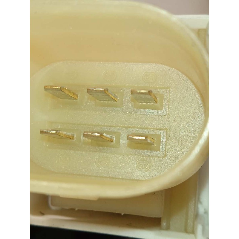 Recambio de elevalunas delantero derecho para bmw serie 7 (f01/f02) 740i referencia OEM IAM 7182106  7046032