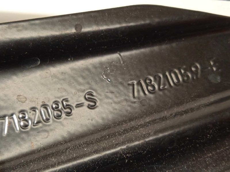 Recambio de elevalunas delantero izquierdo para bmw serie 7 (f01/f02) 740i referencia OEM IAM 7182105  7046031