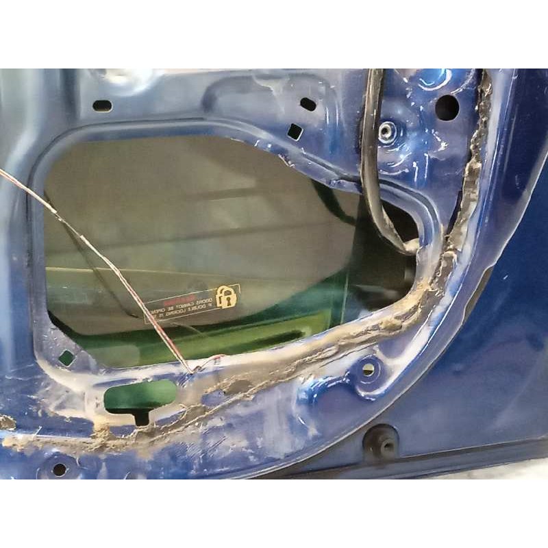 Recambio de puerta delantera derecha para lexus is200 (gxe10) básico referencia OEM IAM 6700153013  