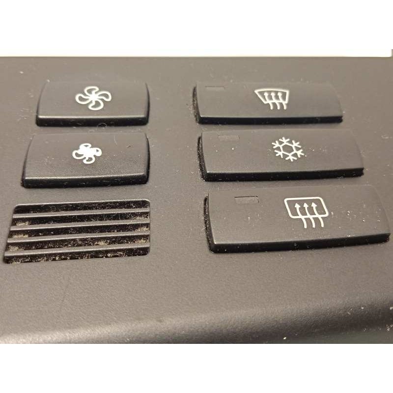Recambio de mando climatizador para bmw x3 (e83) 2.0d referencia OEM IAM 64113417445  