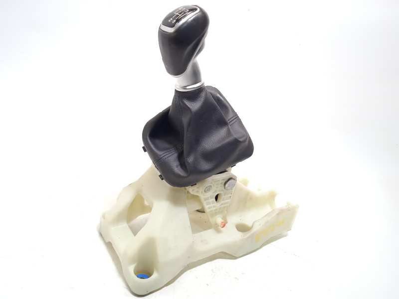 Recambio de palanca cambio para hyundai i30 cw (pd) trend referencia OEM IAM 43700F2100  