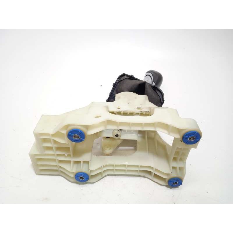 Recambio de palanca cambio para hyundai i30 cw (pd) trend referencia OEM IAM 43700F2100  