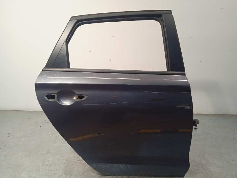 Recambio de puerta trasera derecha para hyundai i30 cw (pd) trend referencia OEM IAM 77004G4000  